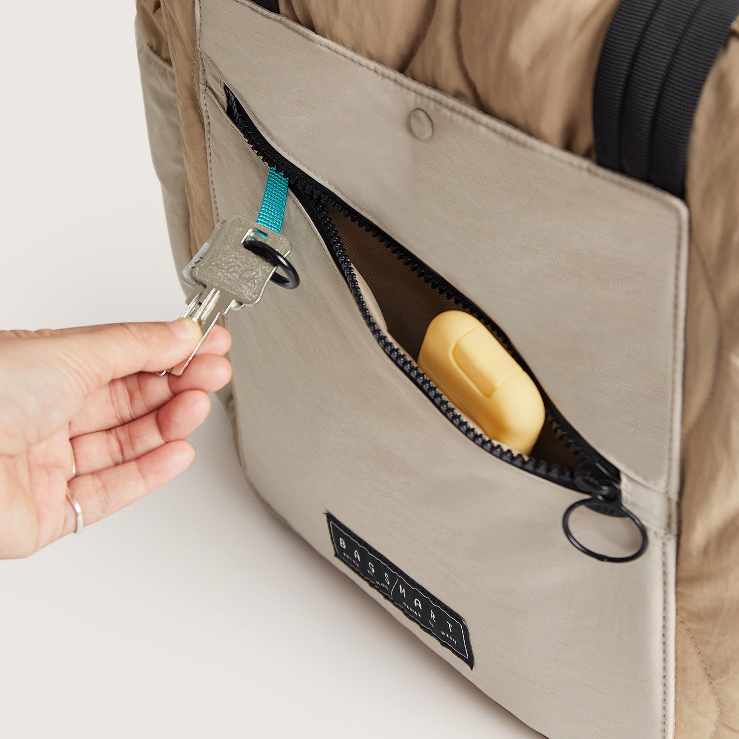 Paz 23L Tote